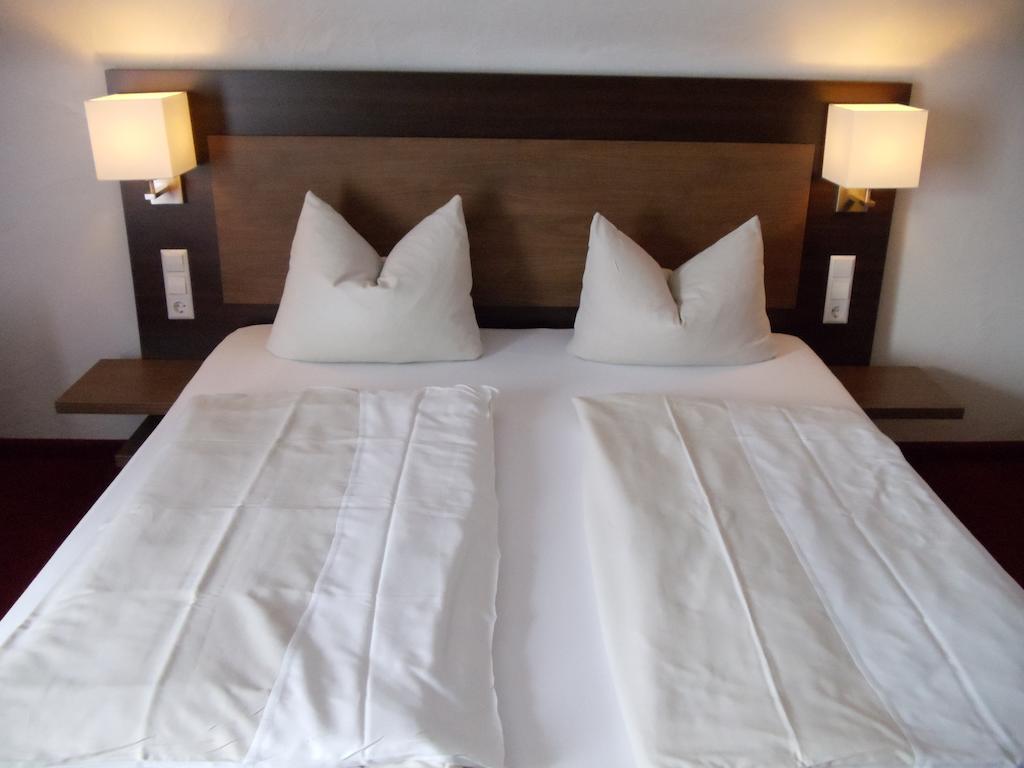Weinhotel Kienle เบอร์ไวเลอร์ ห้อง รูปภาพ